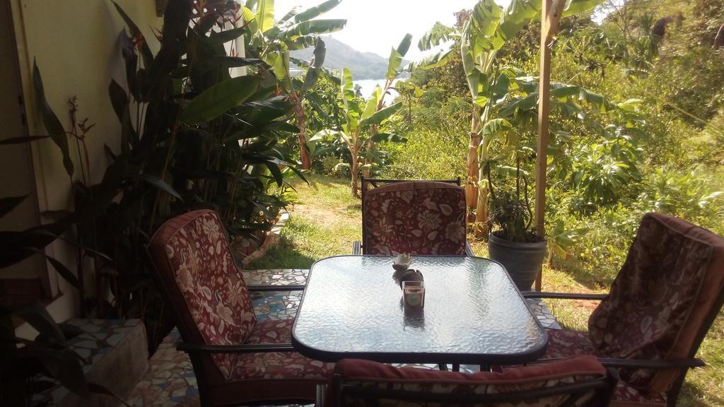 Mirella Villa Holiday Apartment Anse Volbert Village Esterno foto