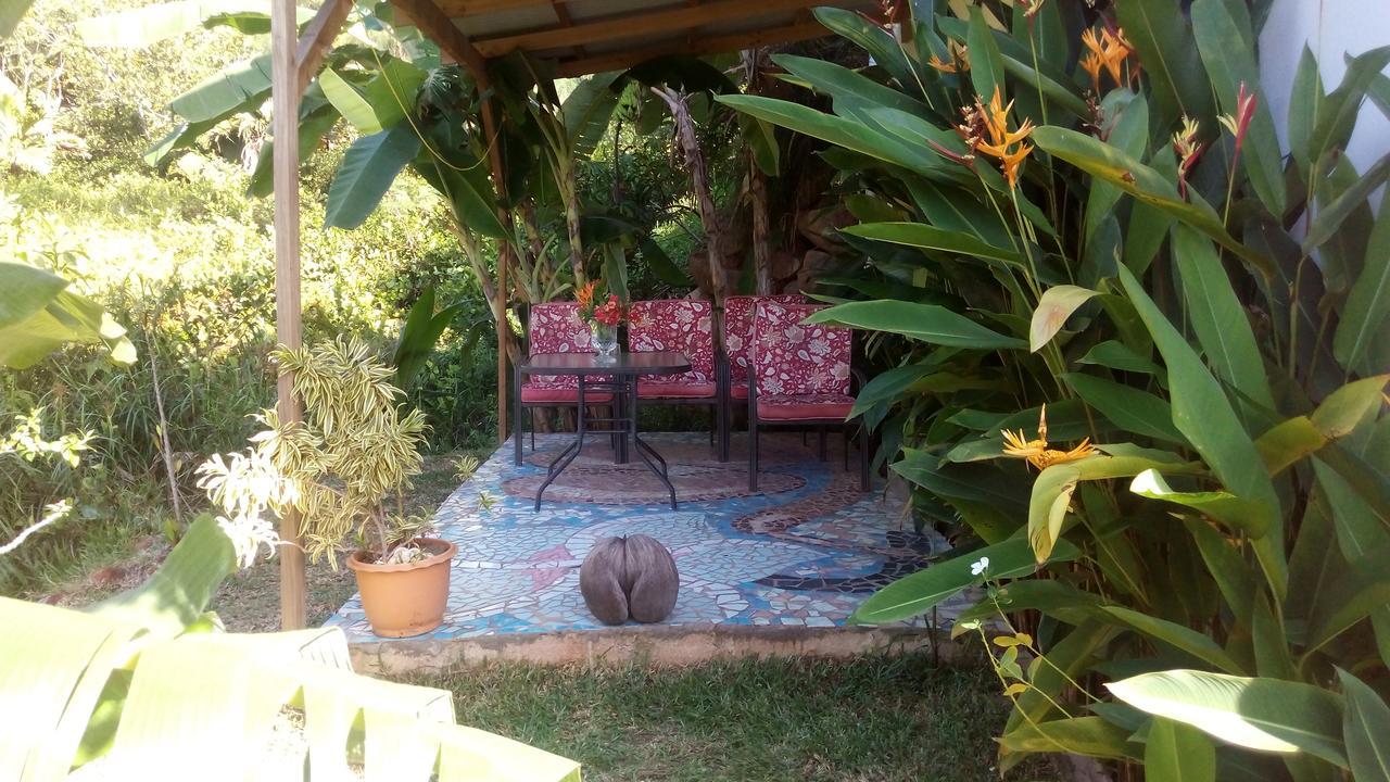 Mirella Villa Holiday Apartment Anse Volbert Village Esterno foto